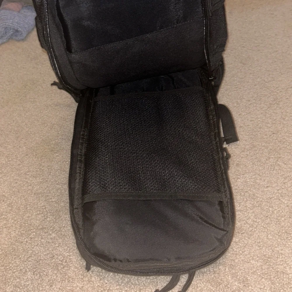 Utility Backpack – Multiple Pockets, Black Tactical Style